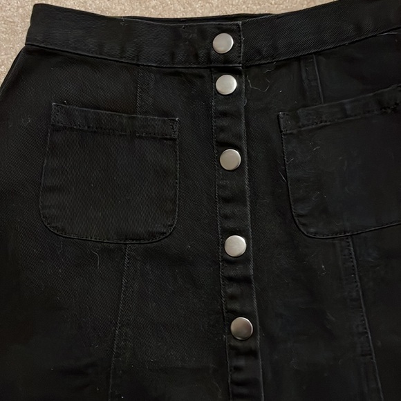 Skirt - Picture 2 of 3